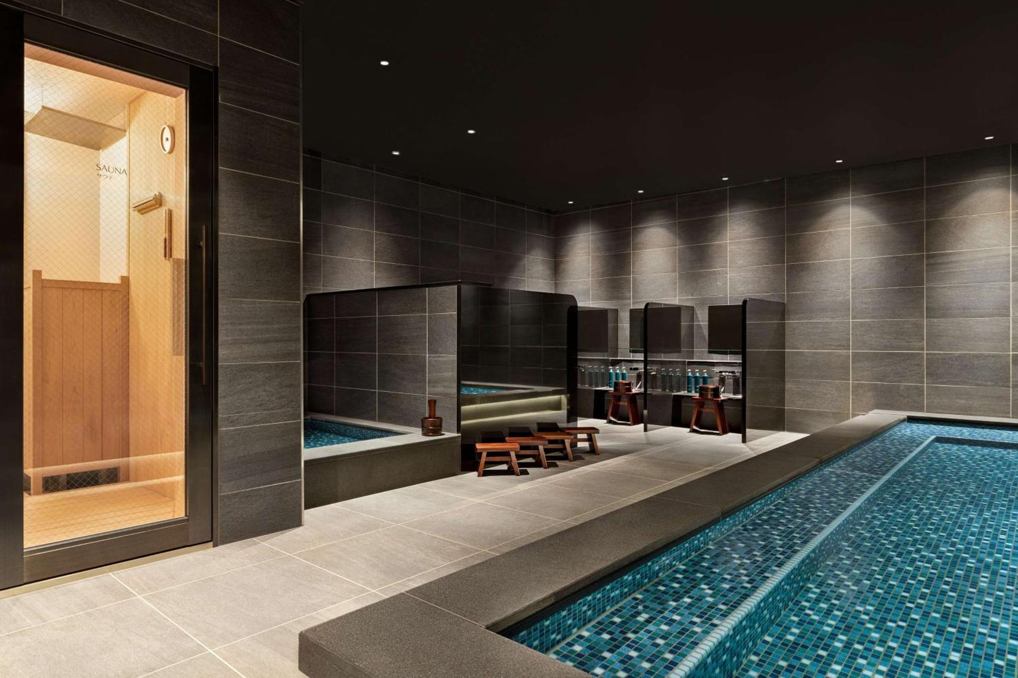 Doubletree By Hilton Toyama Hotell Exteriör bild