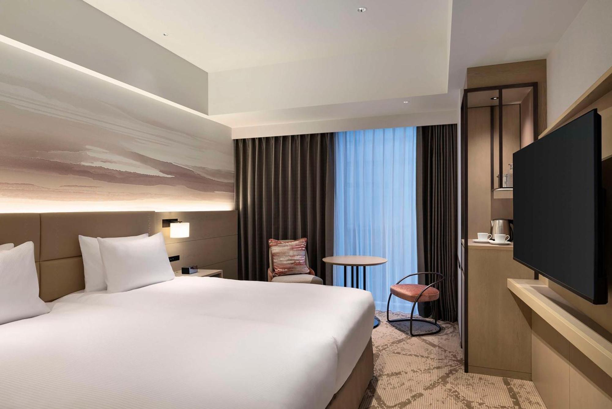 Doubletree By Hilton Toyama Hotell Exteriör bild