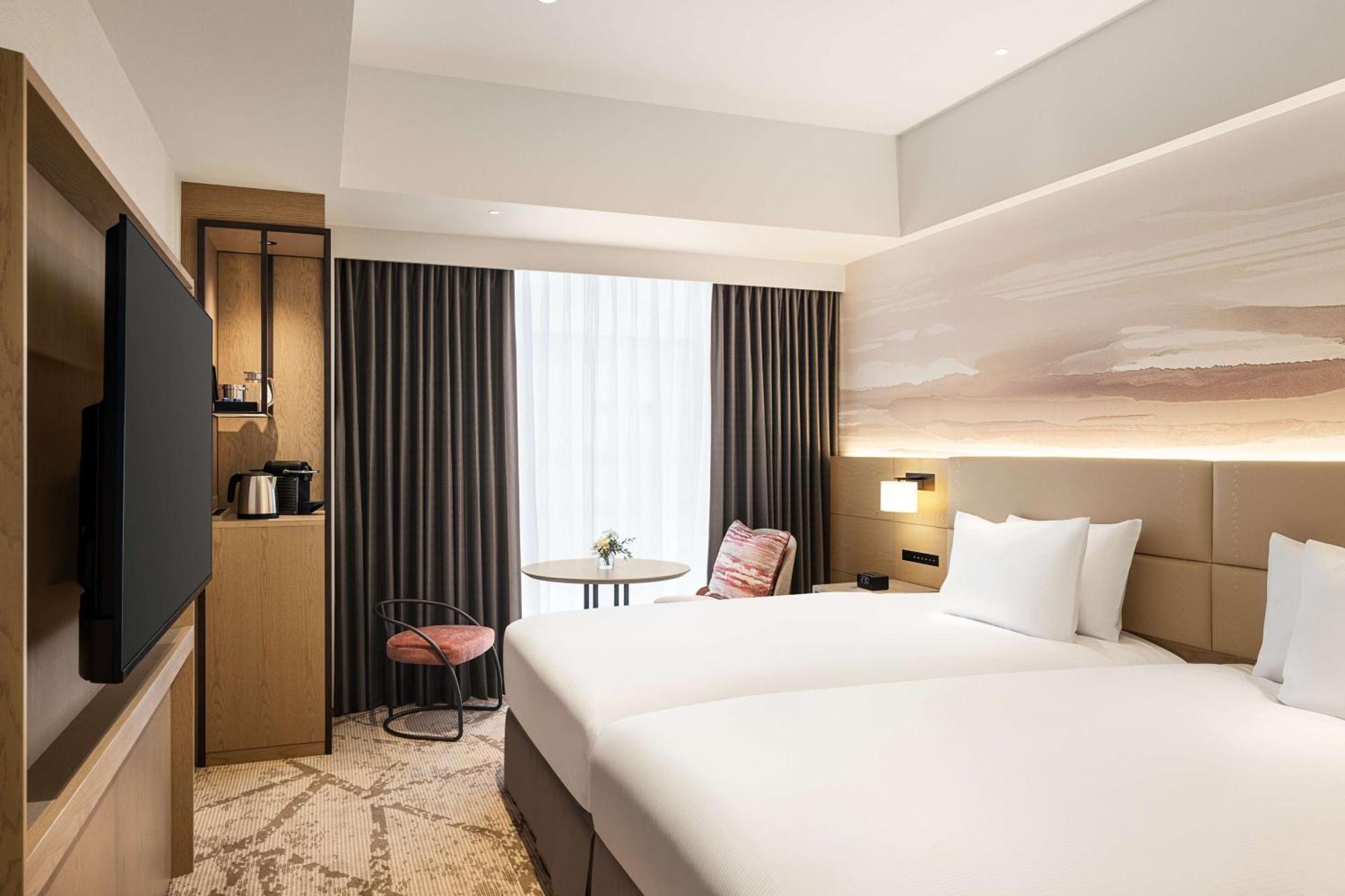 Doubletree By Hilton Toyama Hotell Exteriör bild