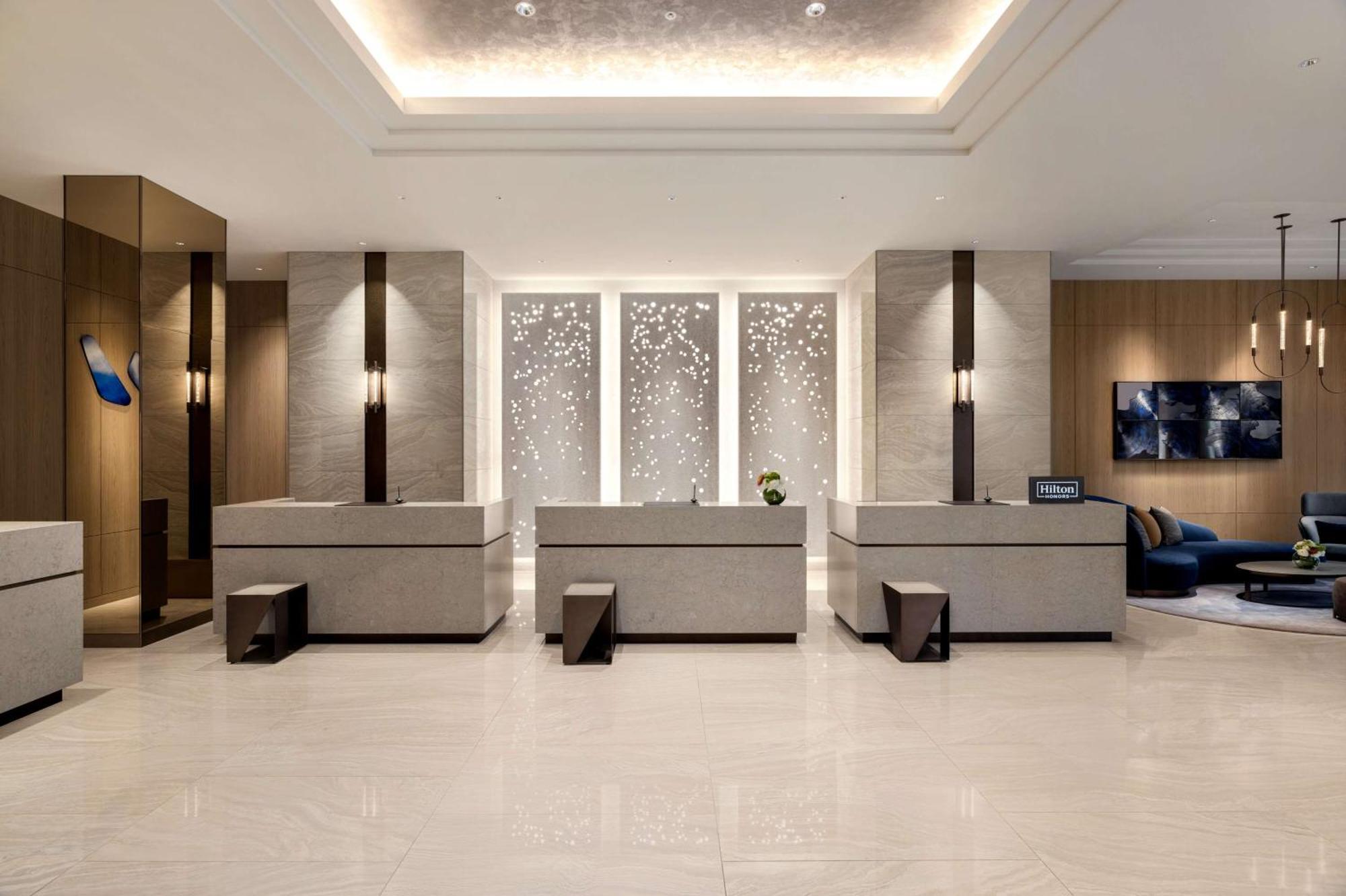 Doubletree By Hilton Toyama Hotell Exteriör bild